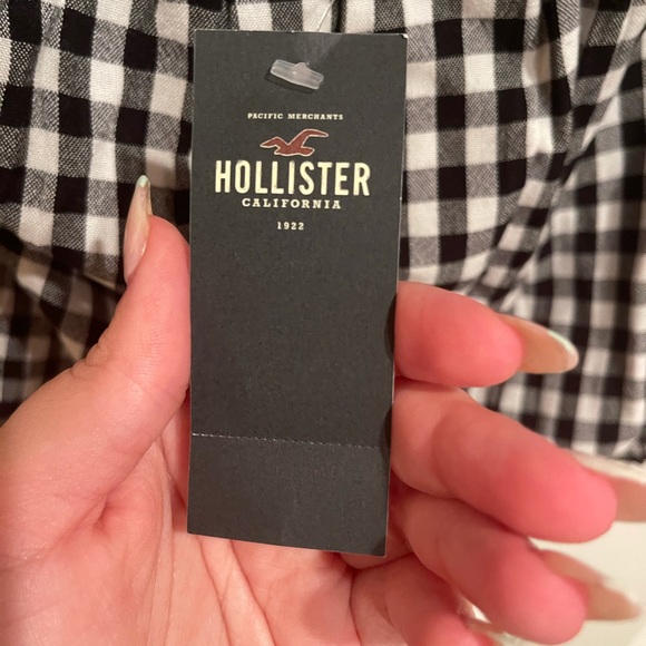 Women’s Hollister Top | BRAND NEW - Picture 2 of 4